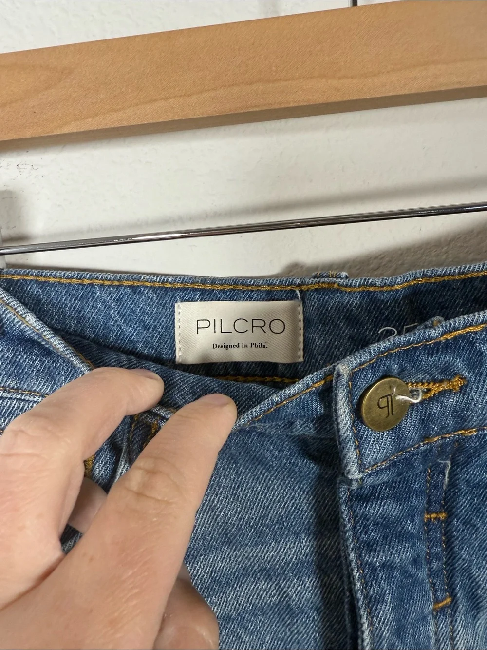 Pilcro Devon Button Fly Denim Cutoff Shorts Light Wash Size 25